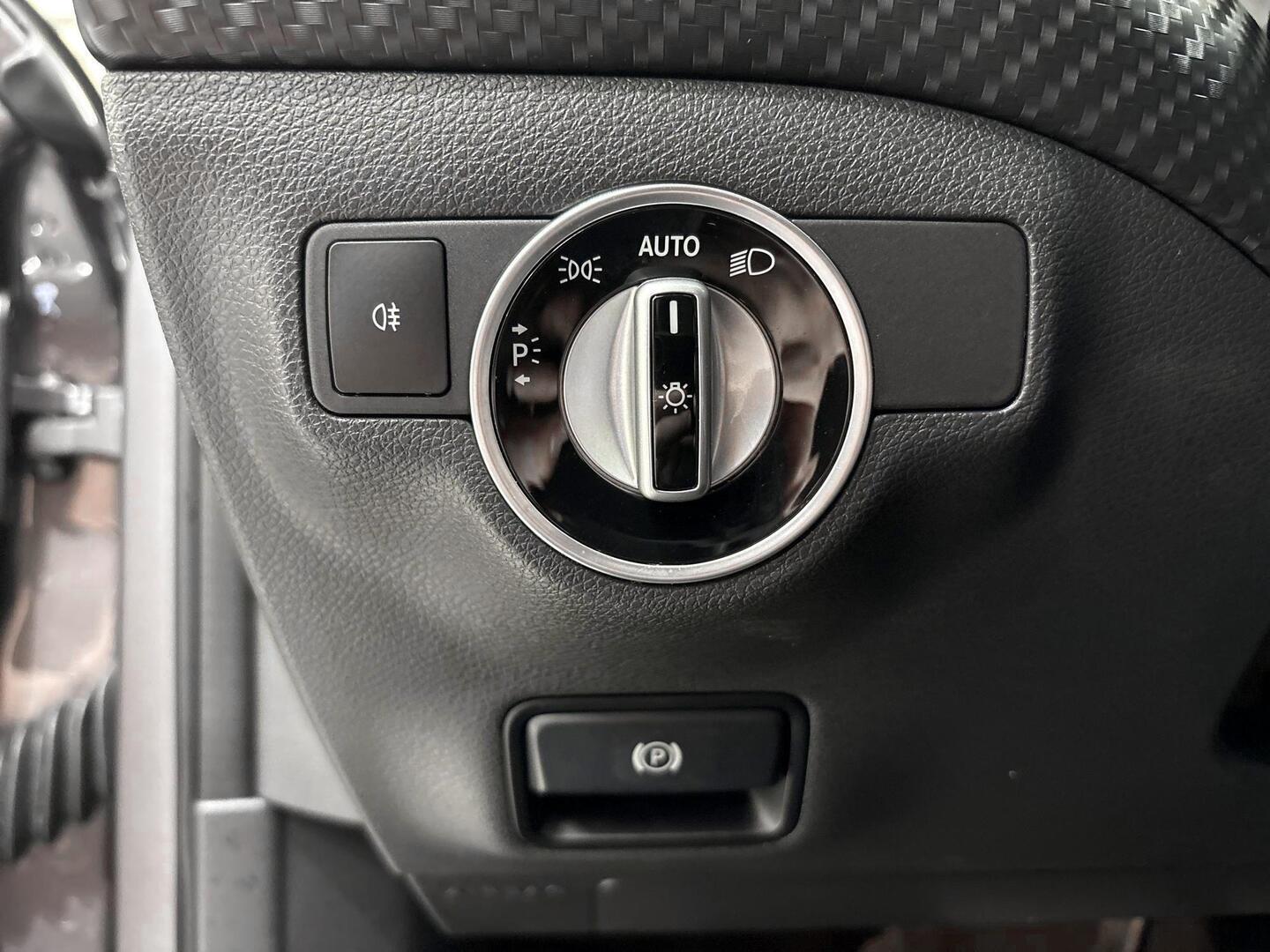 MERCEDES-BENZ A 2014