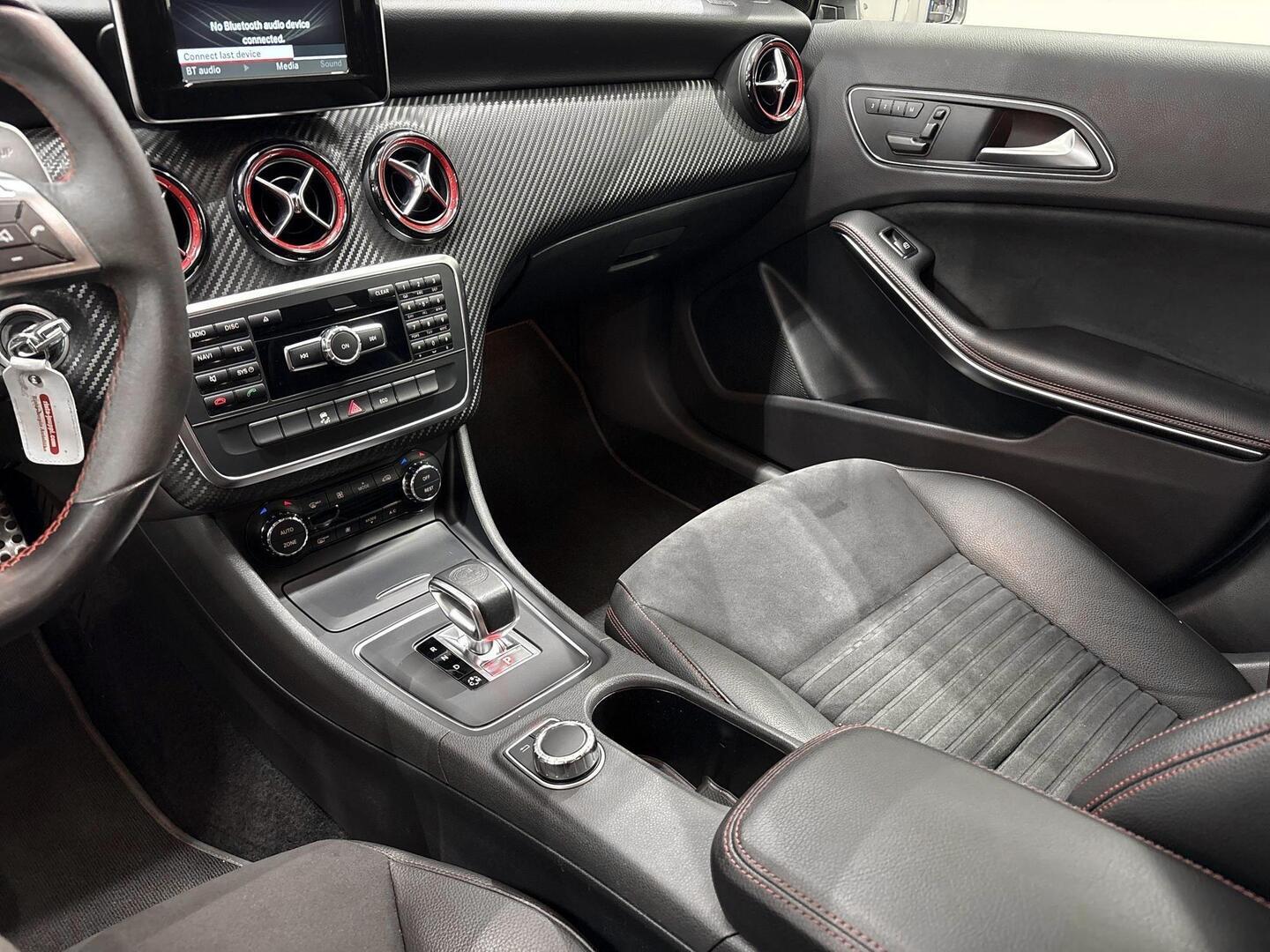 MERCEDES-BENZ A 2014