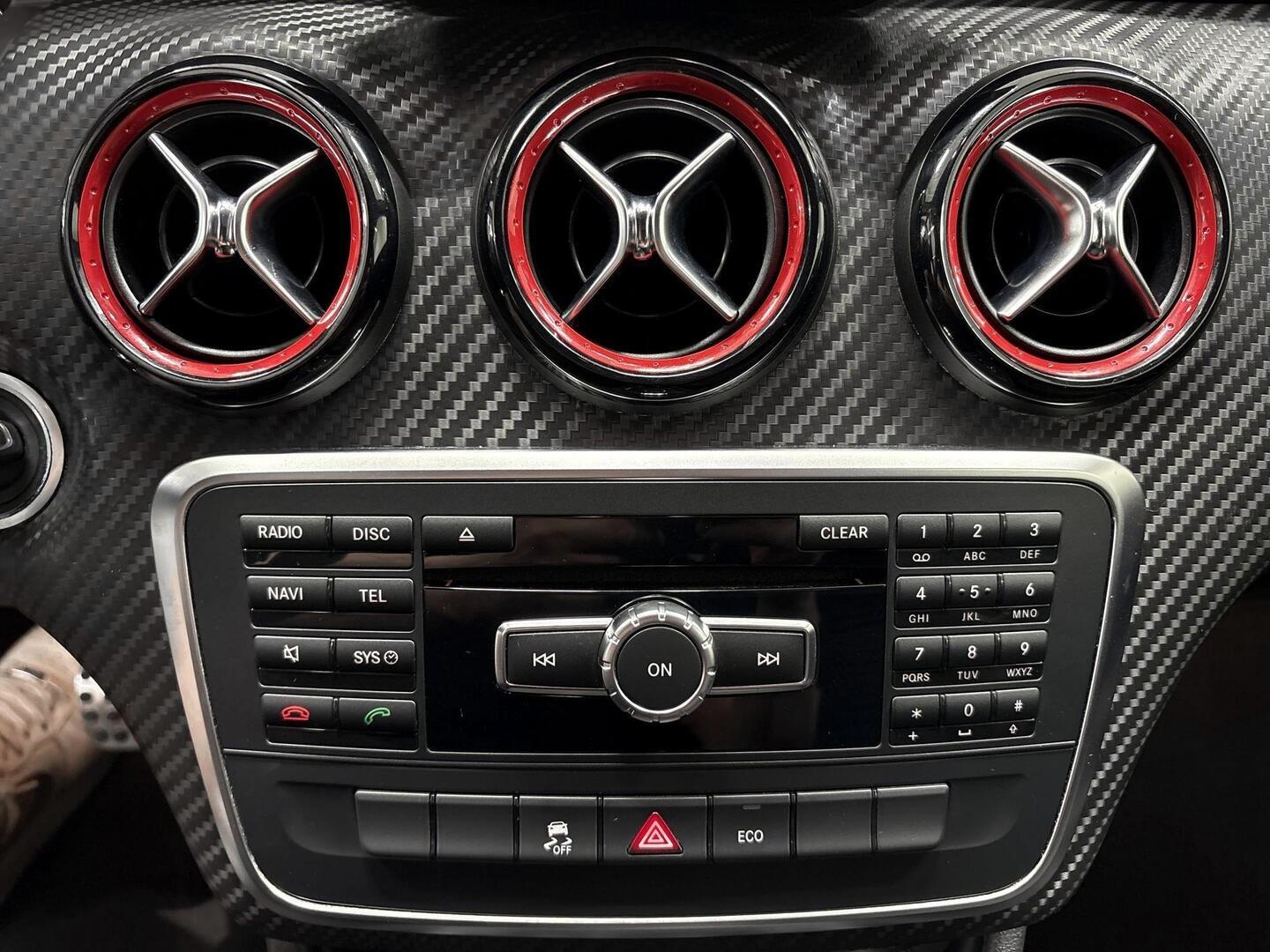 MERCEDES-BENZ A 2014