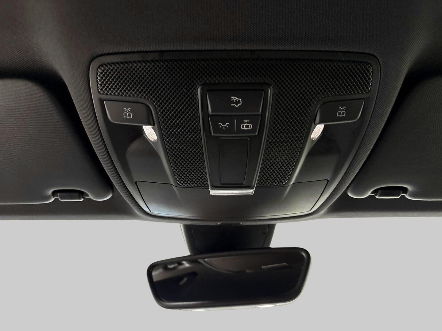 MERCEDES-BENZ A 2014