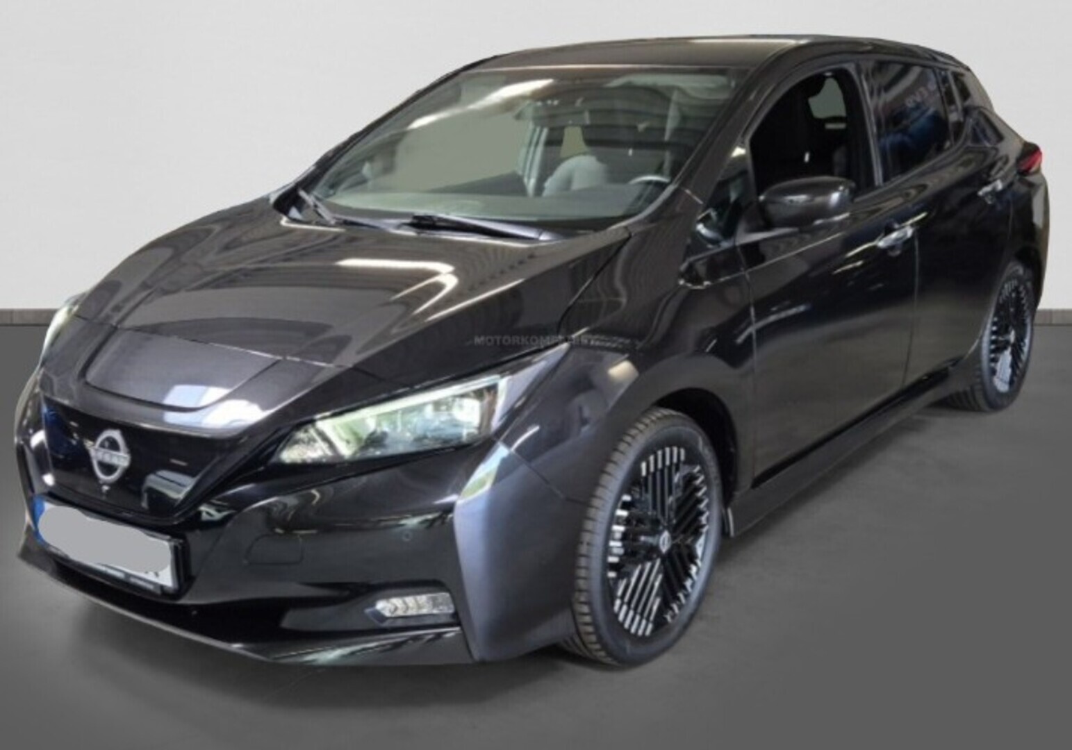 NISSAN LEAF 2023