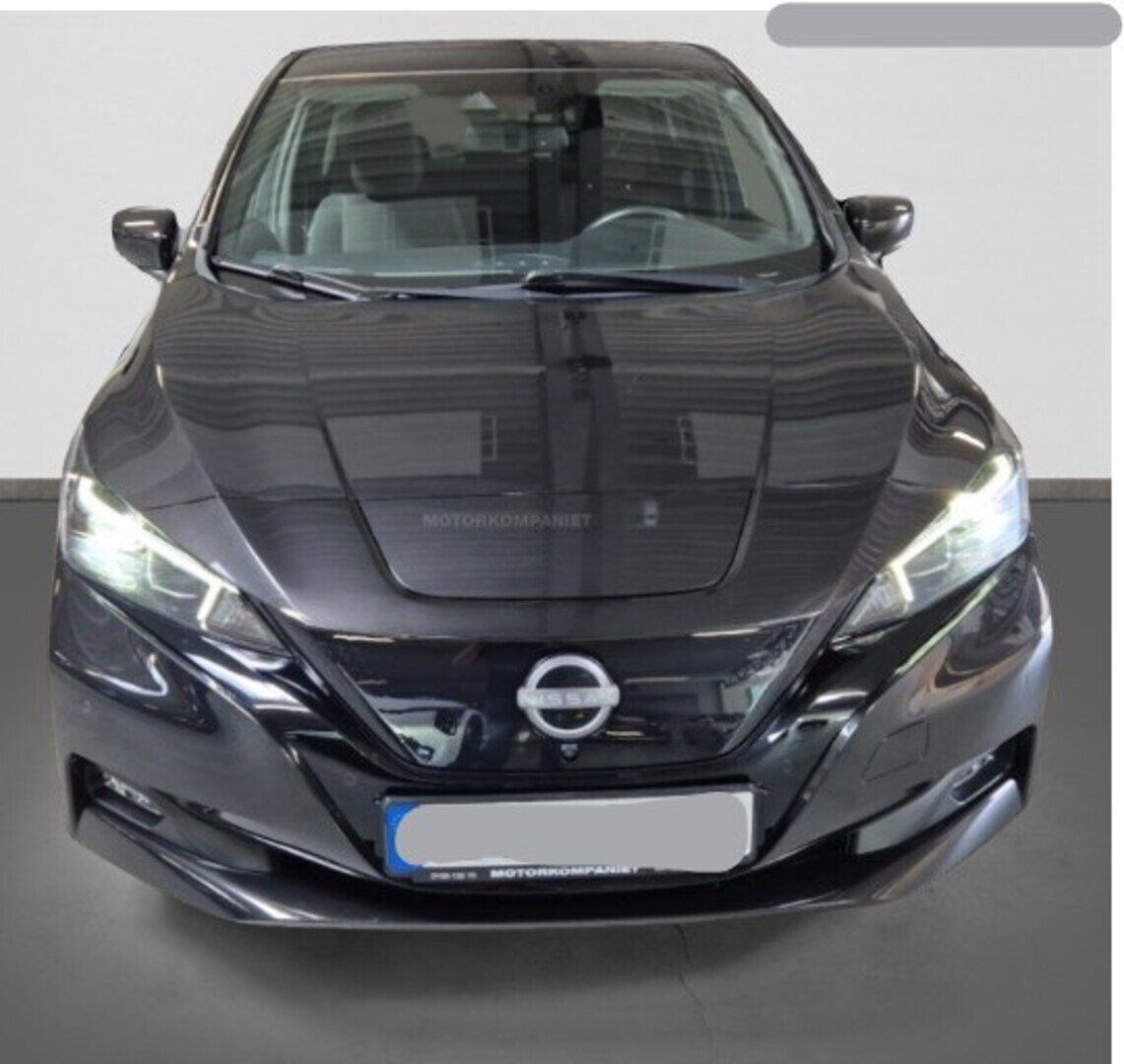 NISSAN LEAF 2023