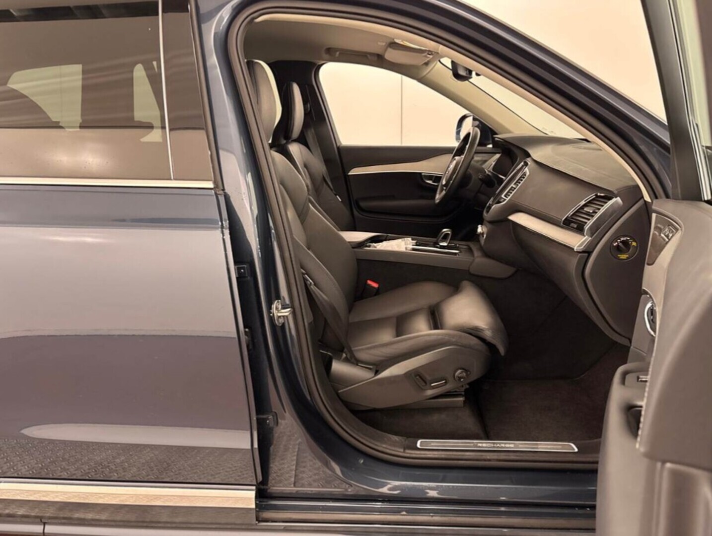 VOLVO XC90 2024