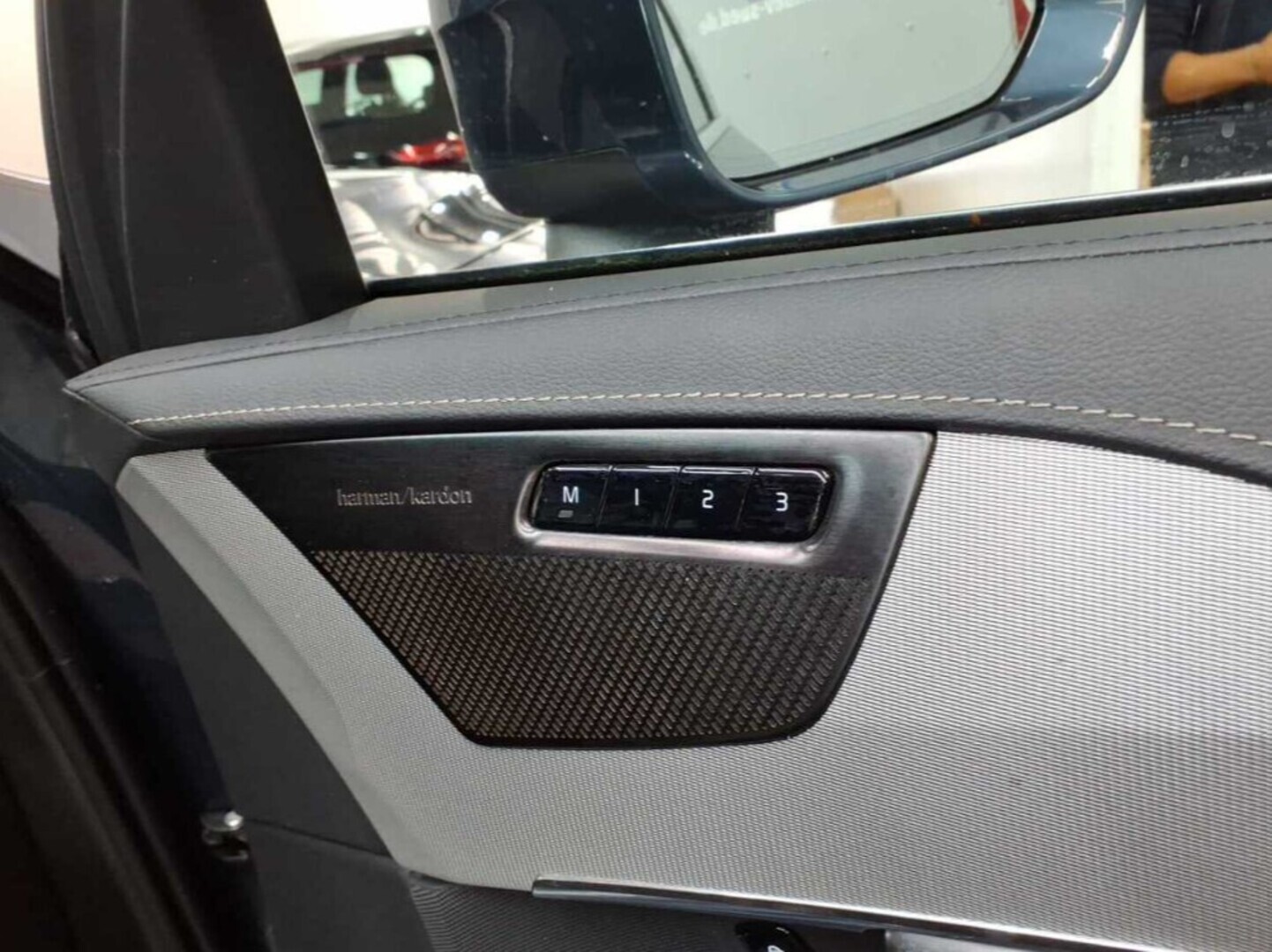 VOLVO XC90 2024
