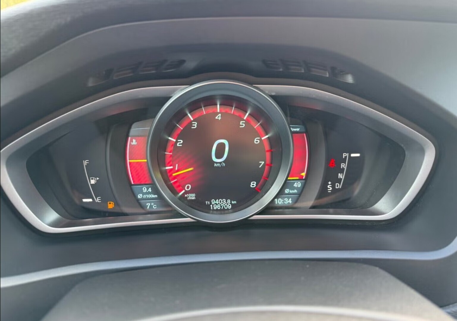VOLVO V40 CROSS COUNTRY 2014