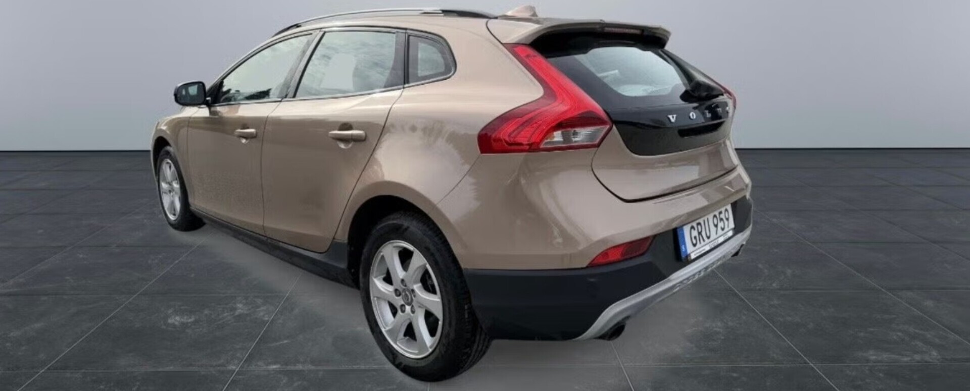 VOLVO V40 CROSS COUNTRY 2014
