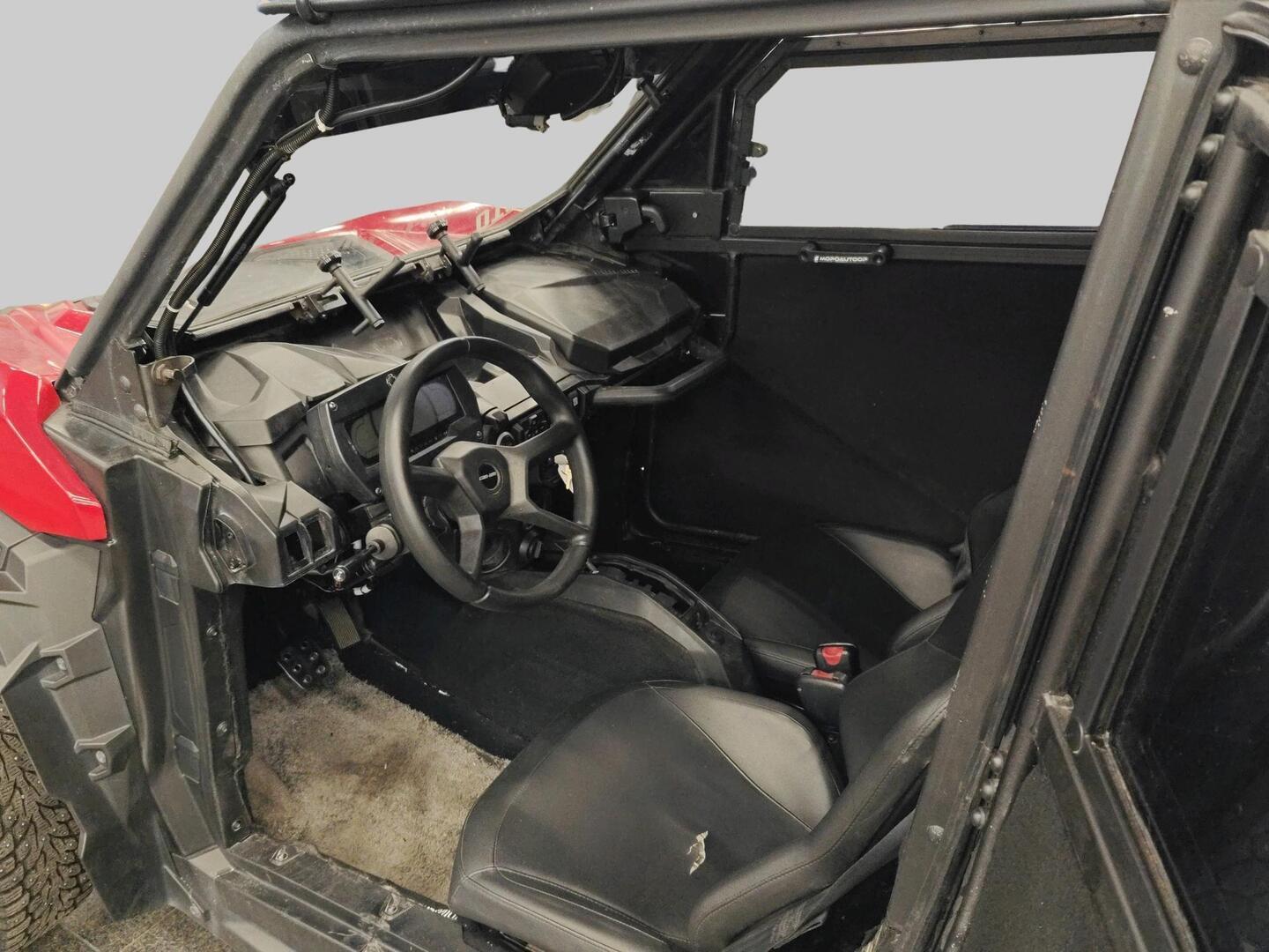 CAN-AM MAVERICK 2022