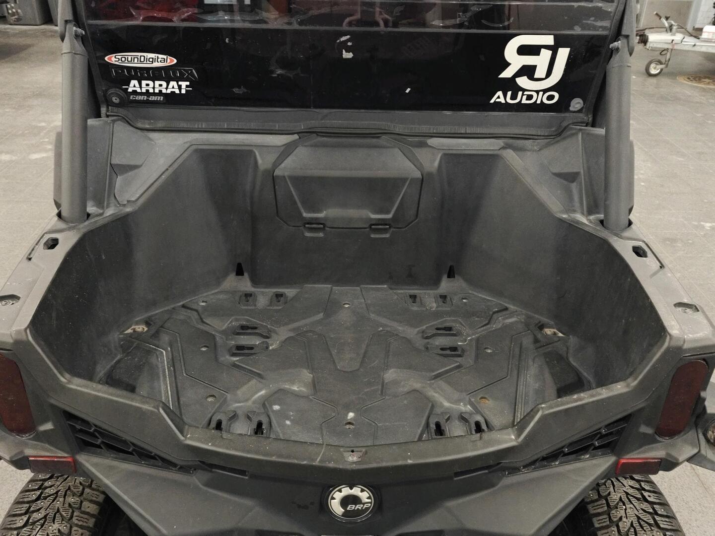 CAN-AM MAVERICK 2022