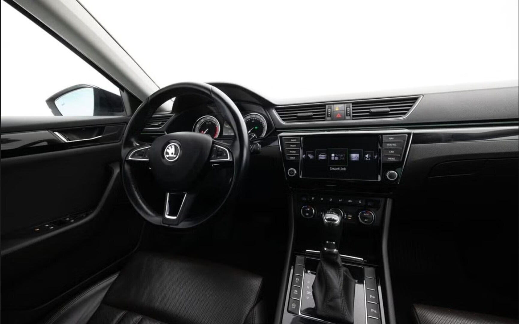 SKODA SUPERB 2016