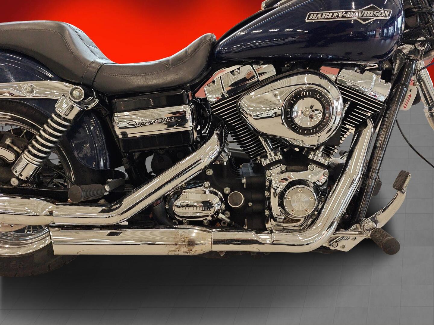 HARLEY-DAVIDSON DYNA 2013