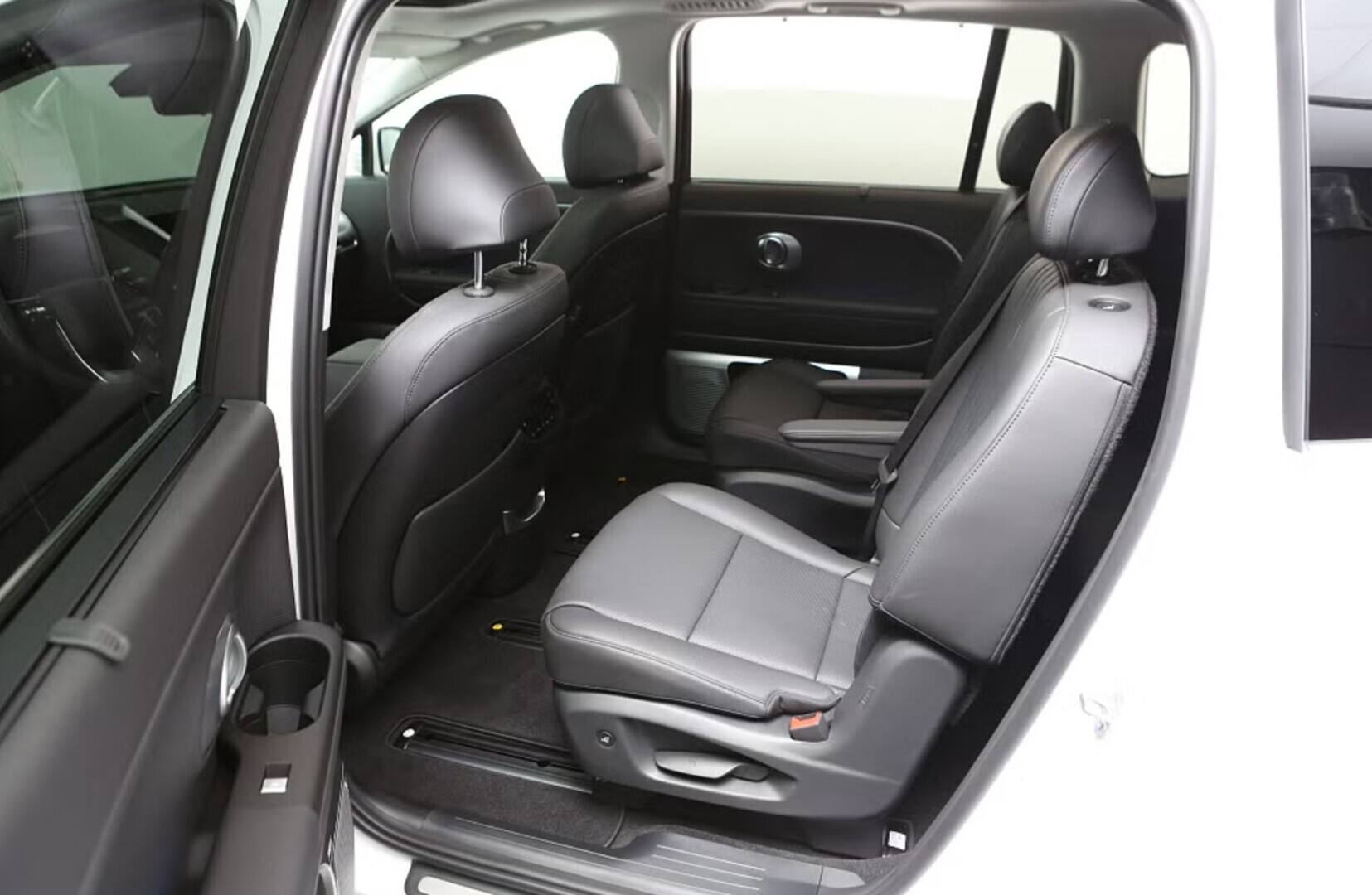 HYUNDAI IONIQ 9 2026