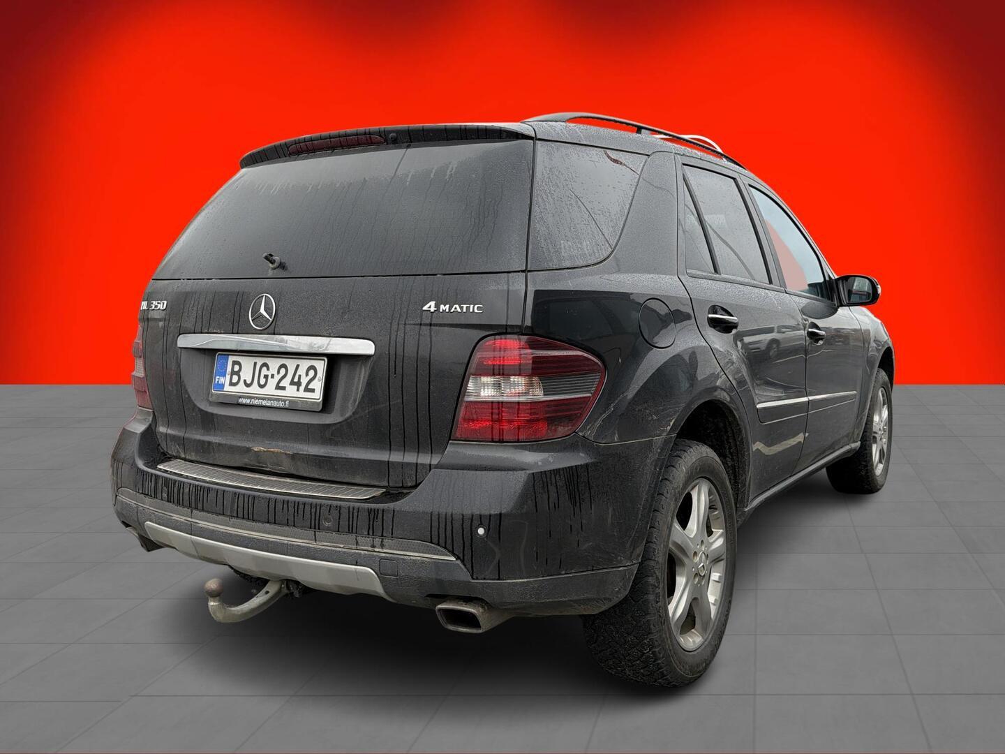 MERCEDES-BENZ ML 2005