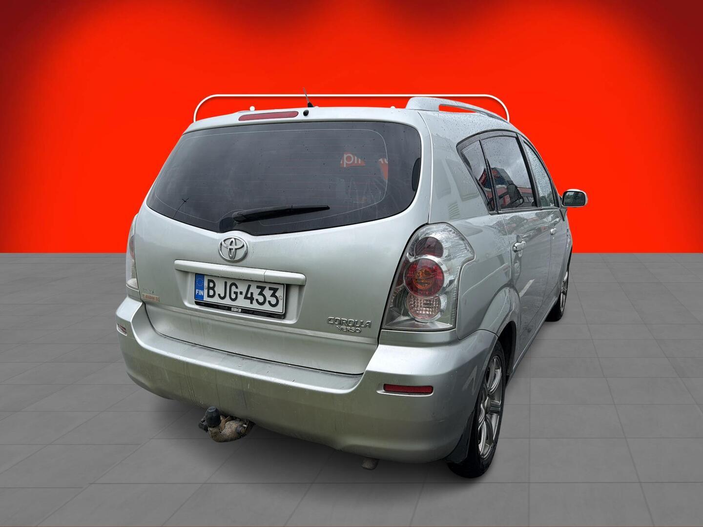 TOYOTA Corolla Verso 2005