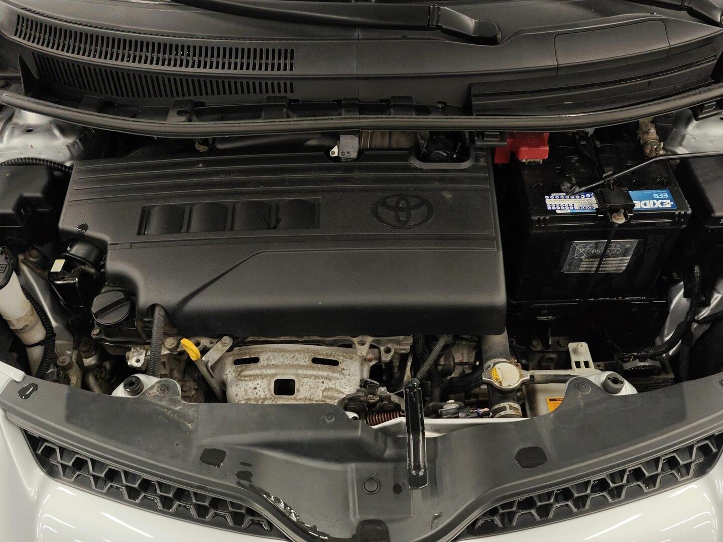 TOYOTA Urban Cruiser 2012