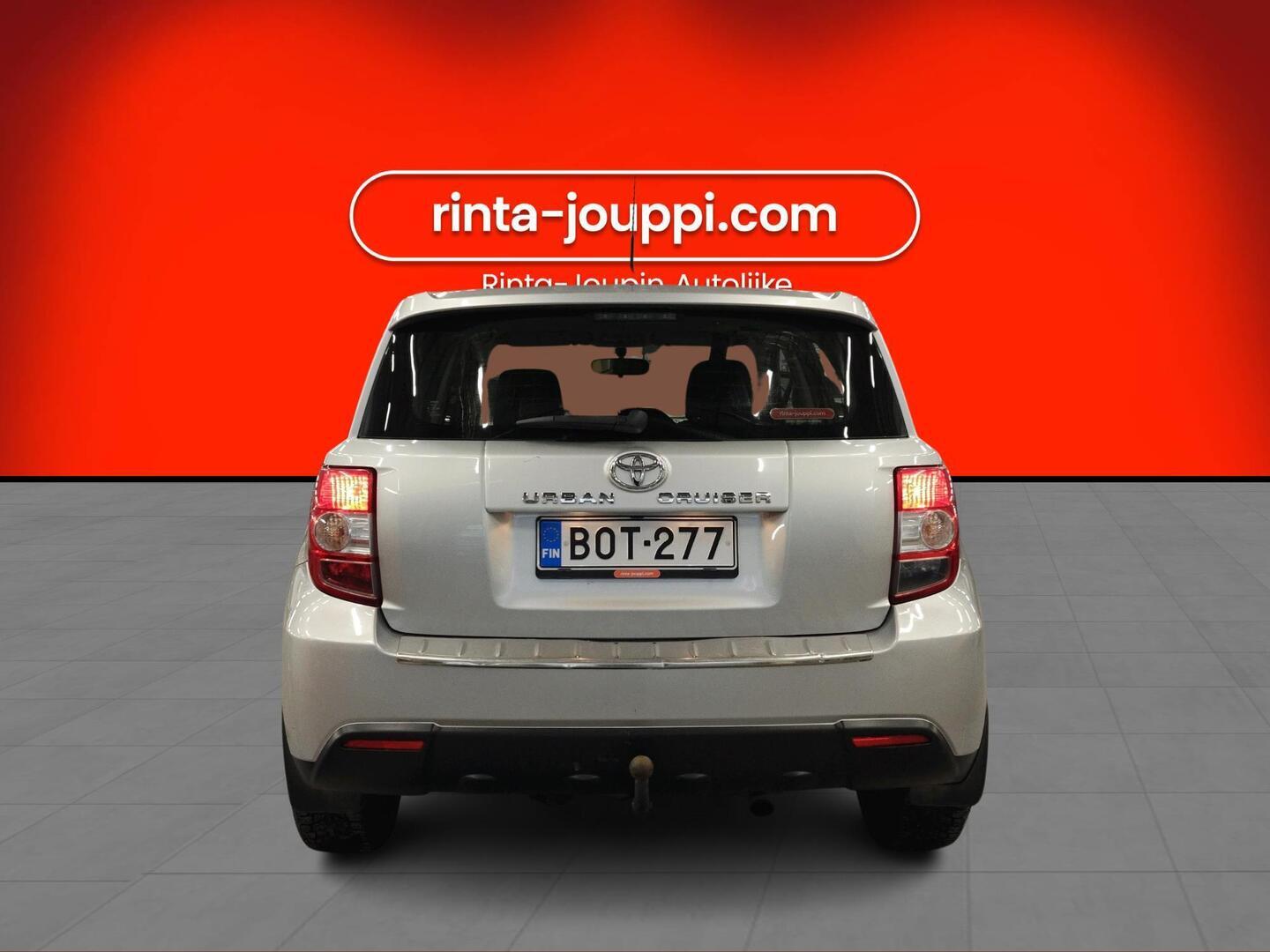 TOYOTA Urban Cruiser 2012