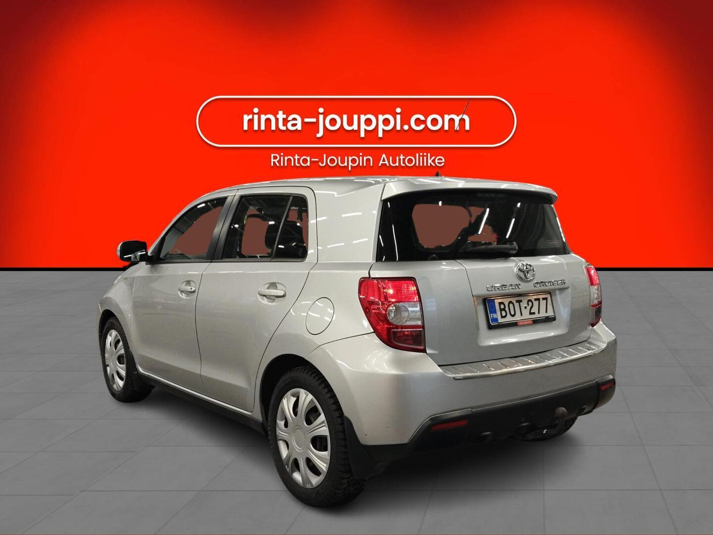 TOYOTA Urban Cruiser 2012