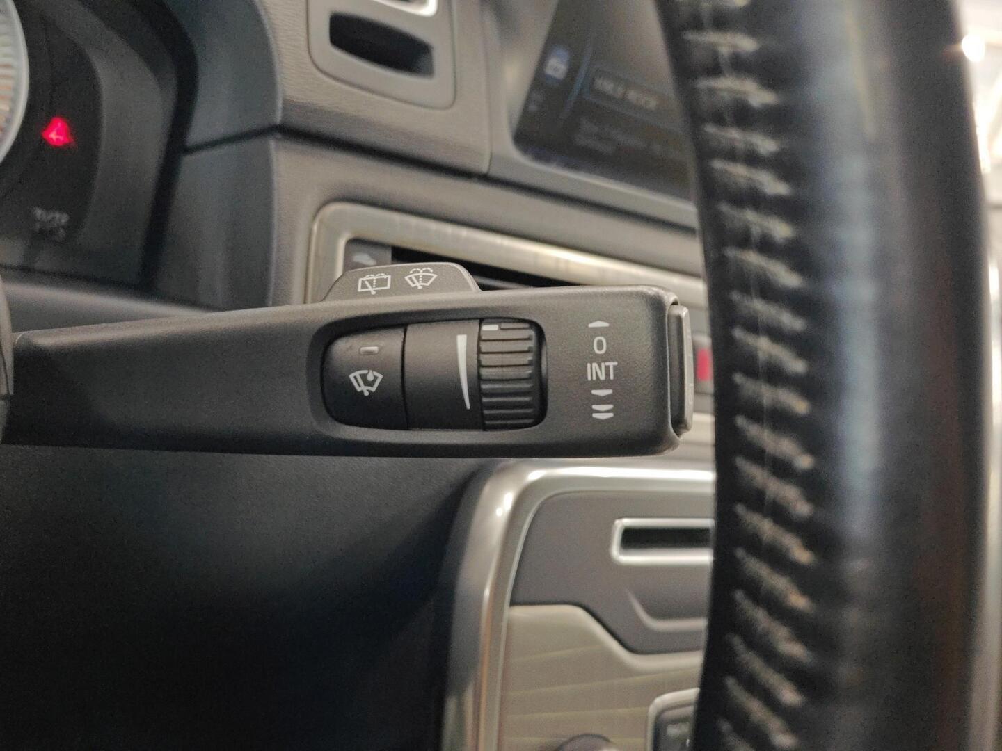 VOLVO XC70 2011