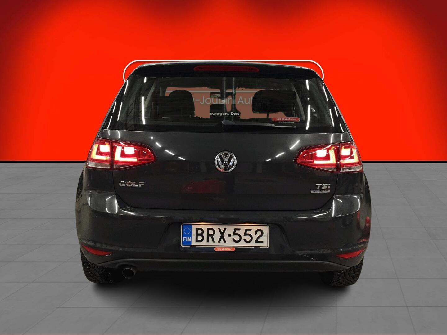 VOLKSWAGEN Golf 2014