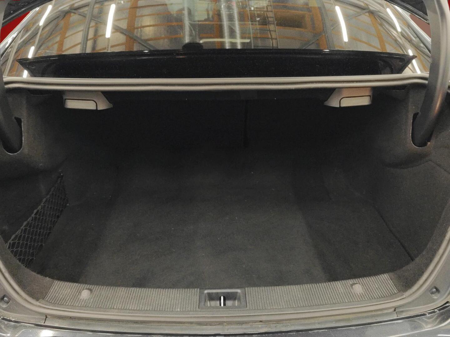 MERCEDES-BENZ C 2012