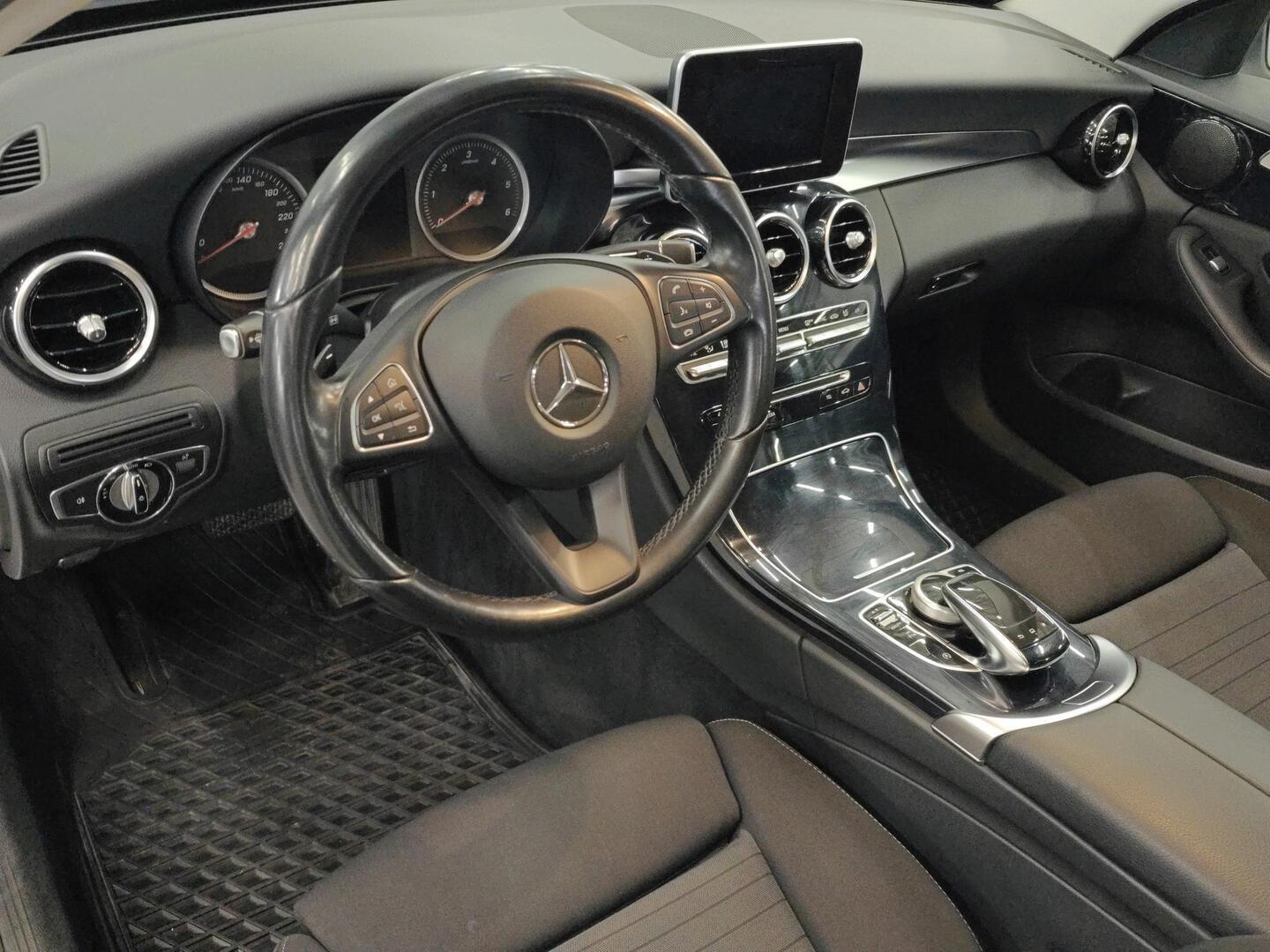 MERCEDES-BENZ C 2015