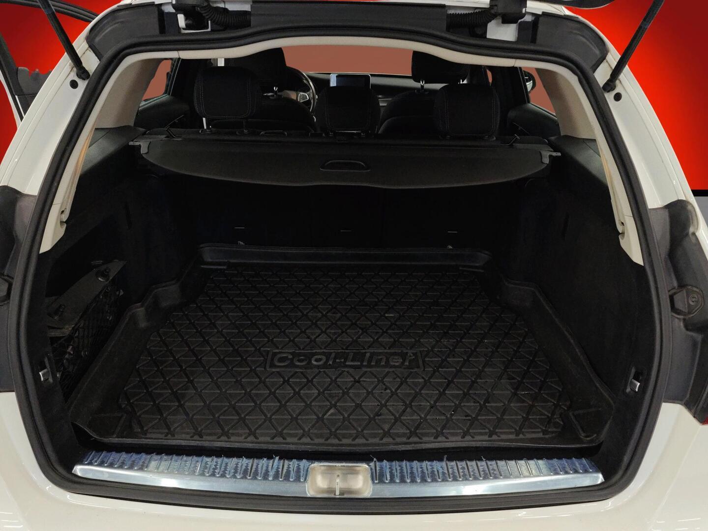 MERCEDES-BENZ C 2015