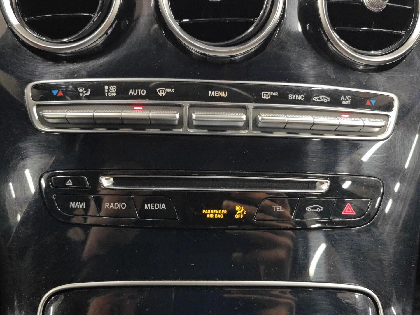 MERCEDES-BENZ C 2015