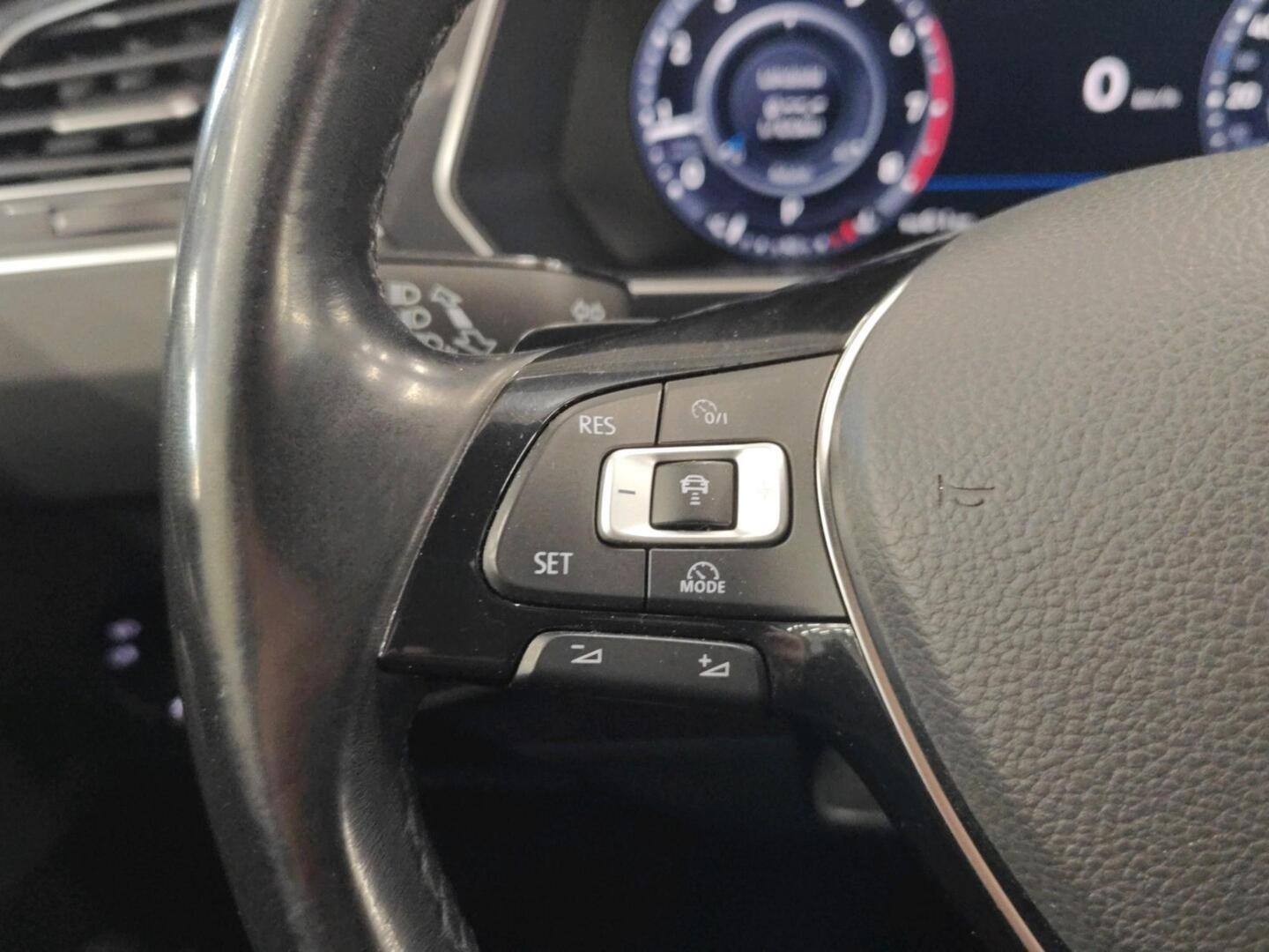 VOLKSWAGEN Tiguan 2017