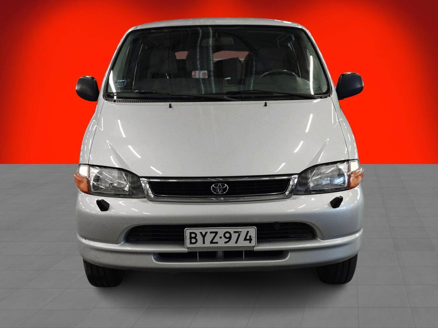 TOYOTA Hiace 2001