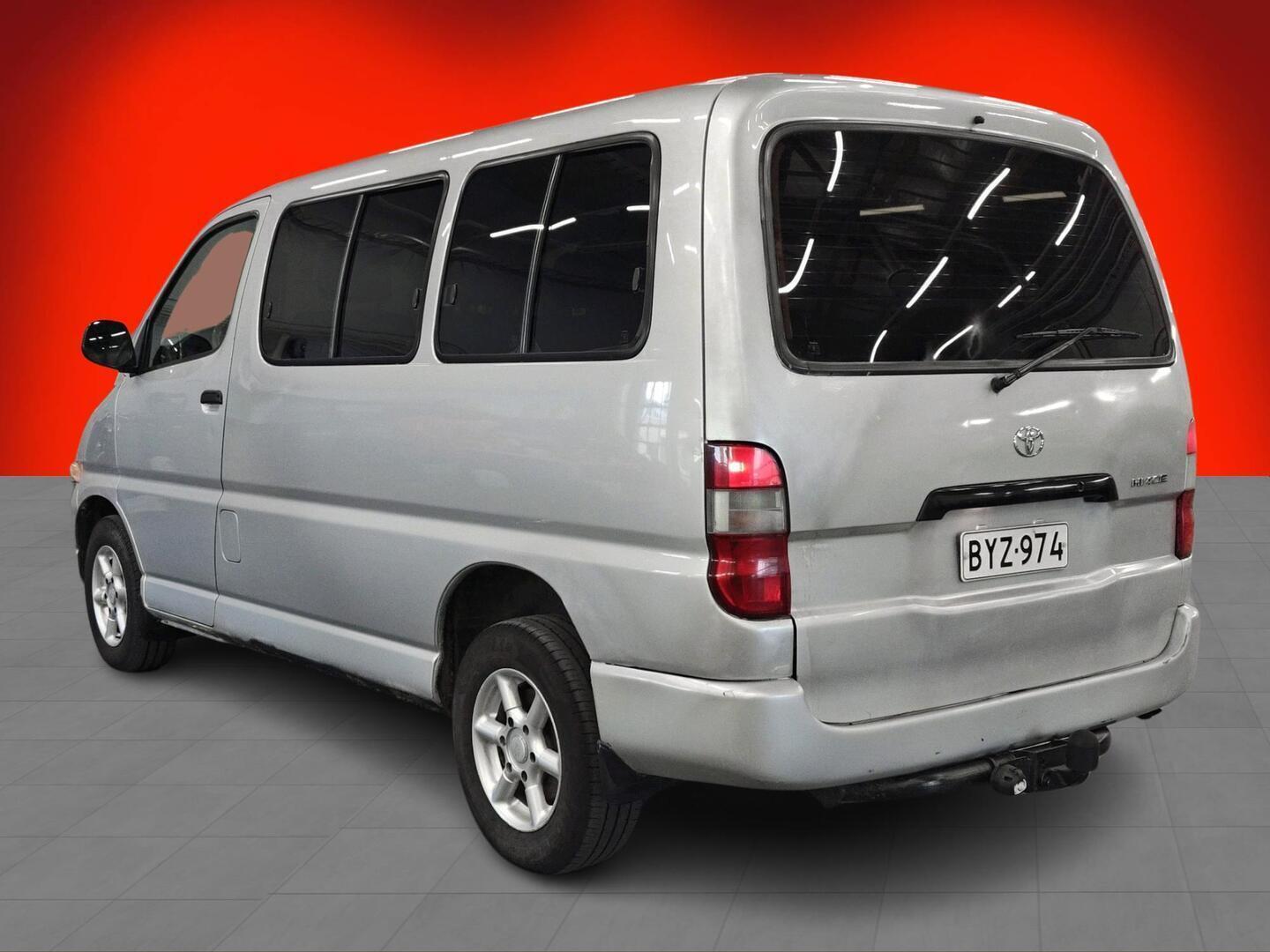 TOYOTA Hiace 2001