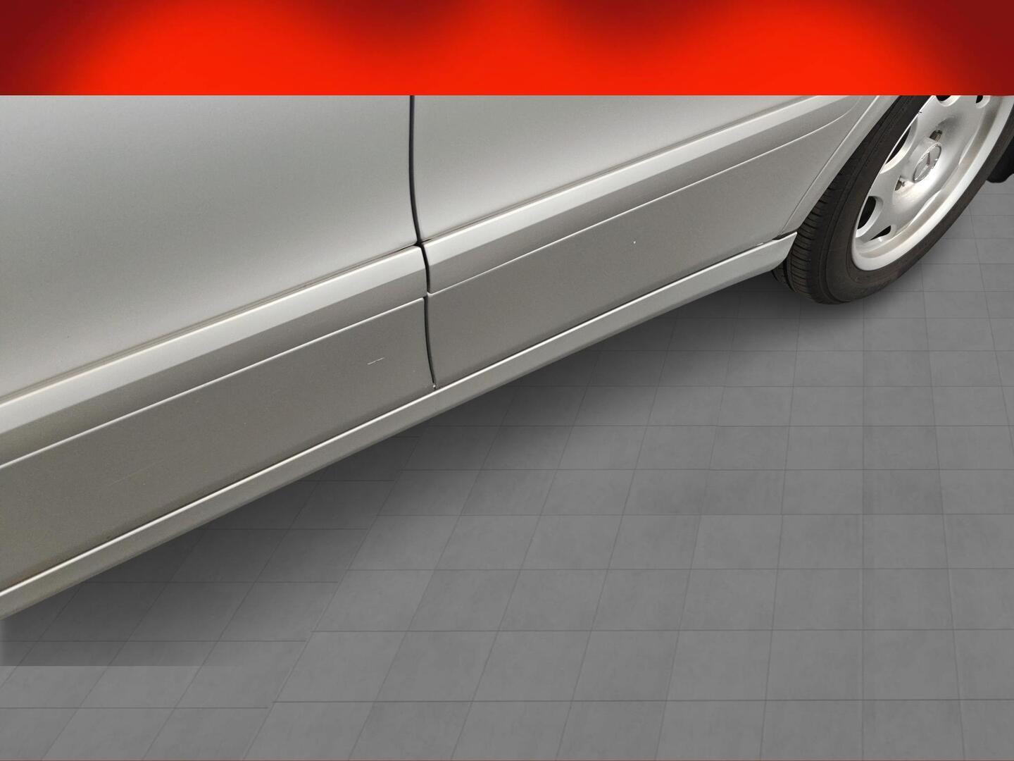 MERCEDES-BENZ E 2004