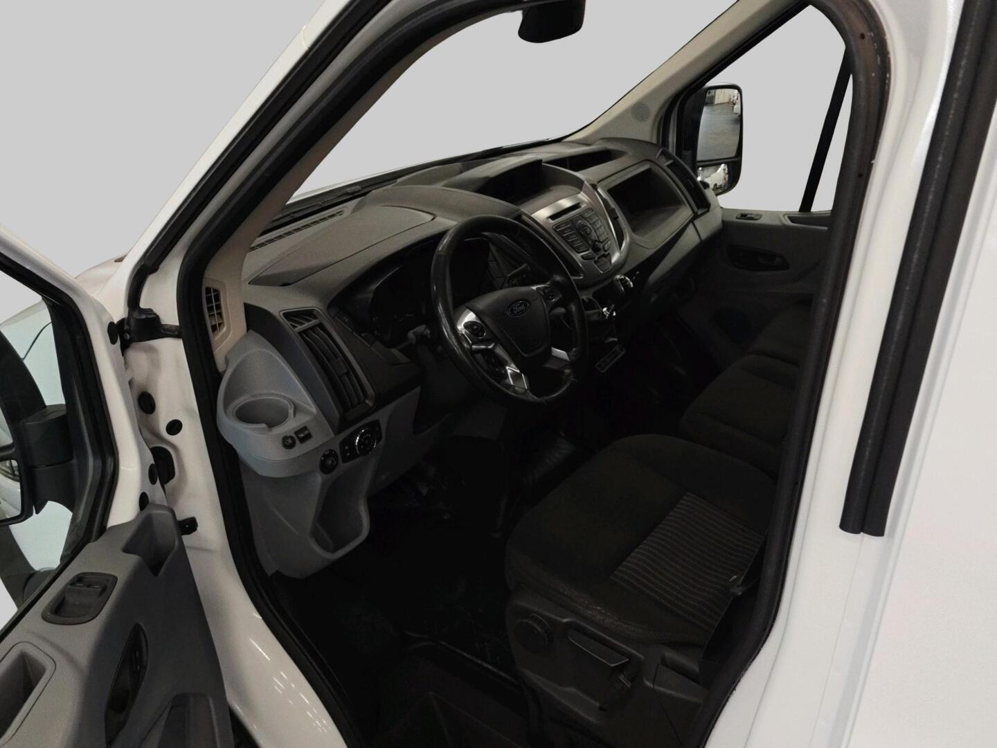 FORD TRANSIT 2018