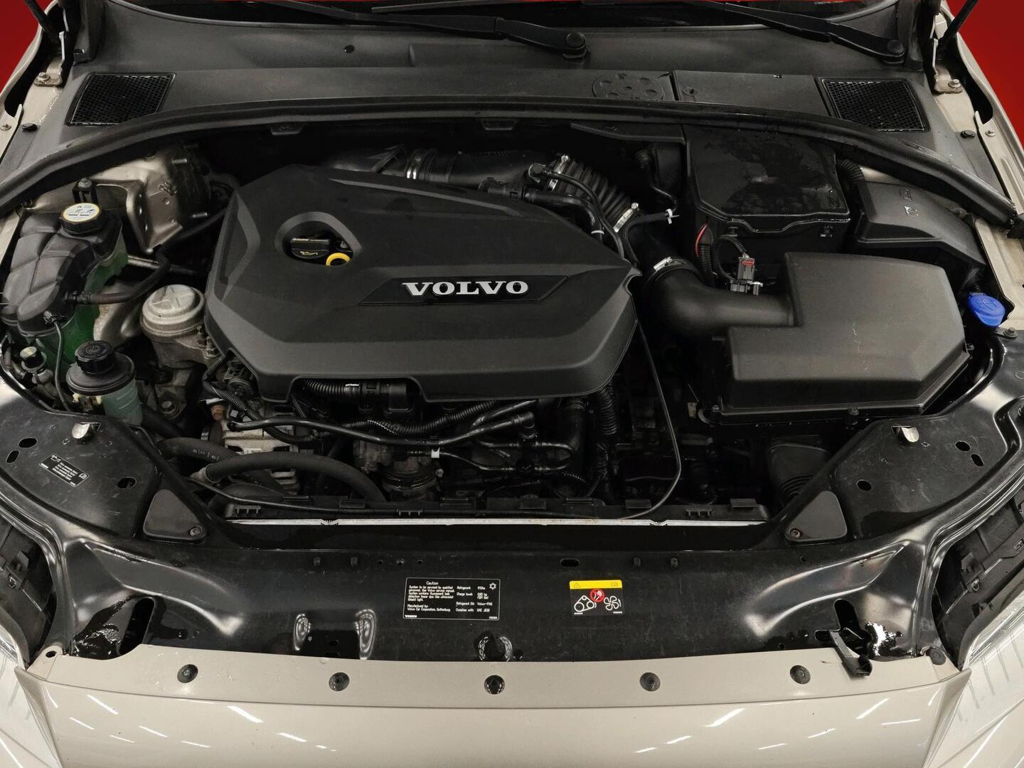 VOLVO V70 2012