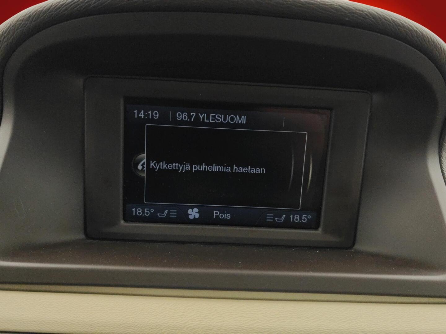 VOLVO V70 2012