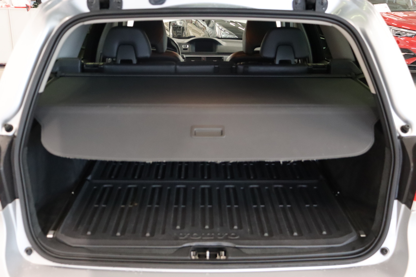 VOLVO V70 2014