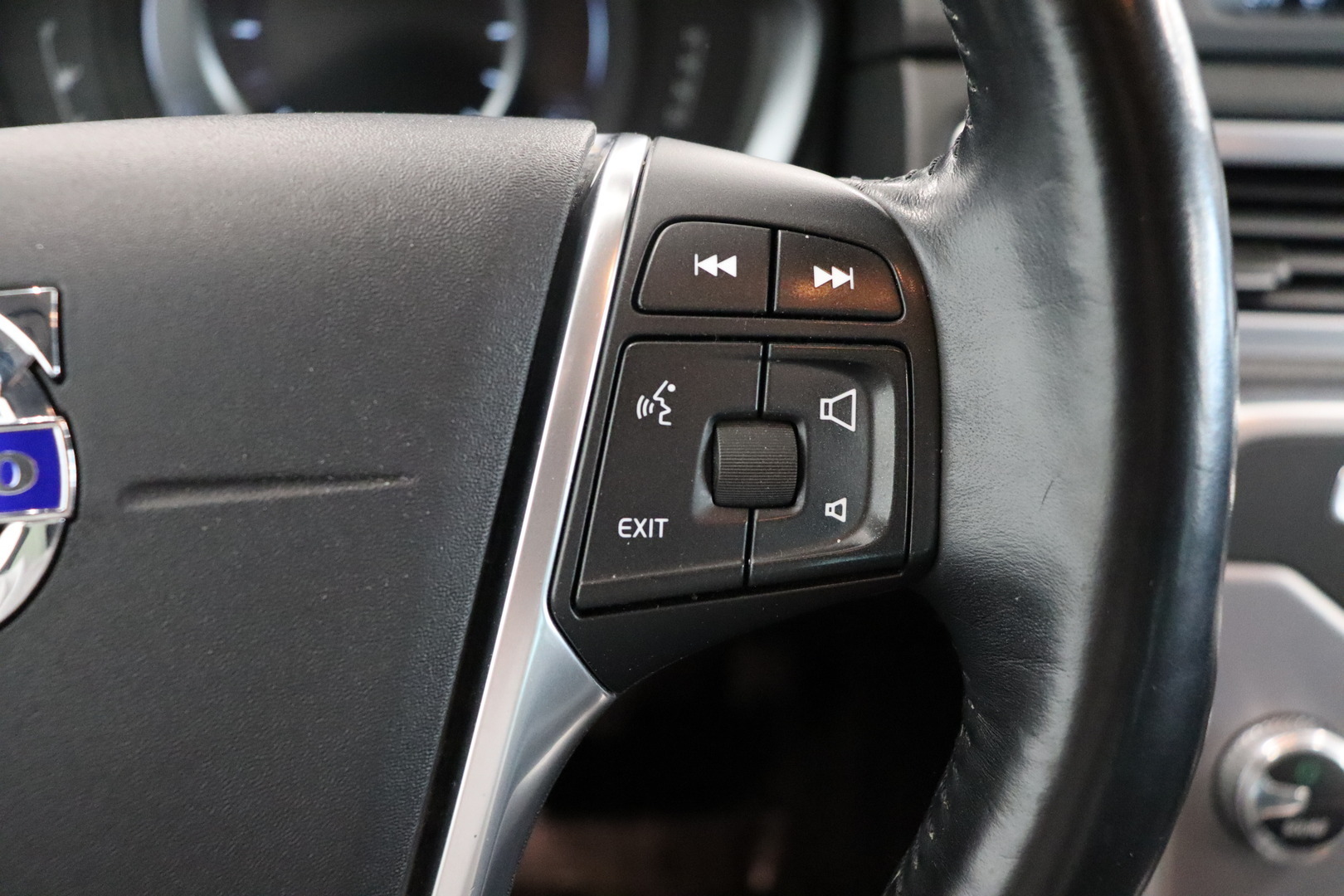 VOLVO V70 2014
