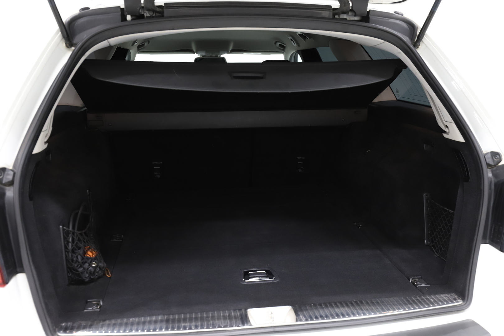 MERCEDES-BENZ E 2015