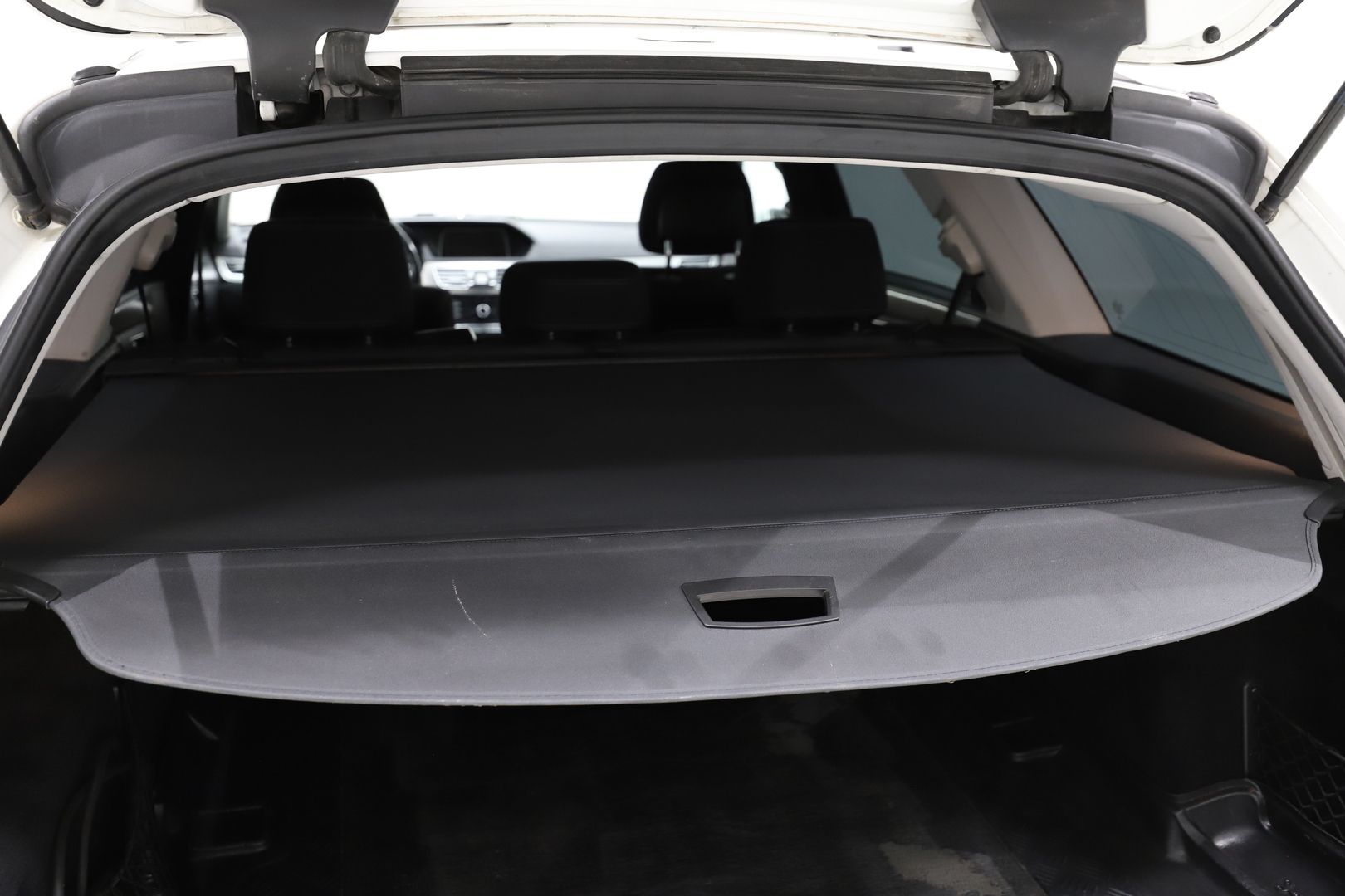 MERCEDES-BENZ E 2015