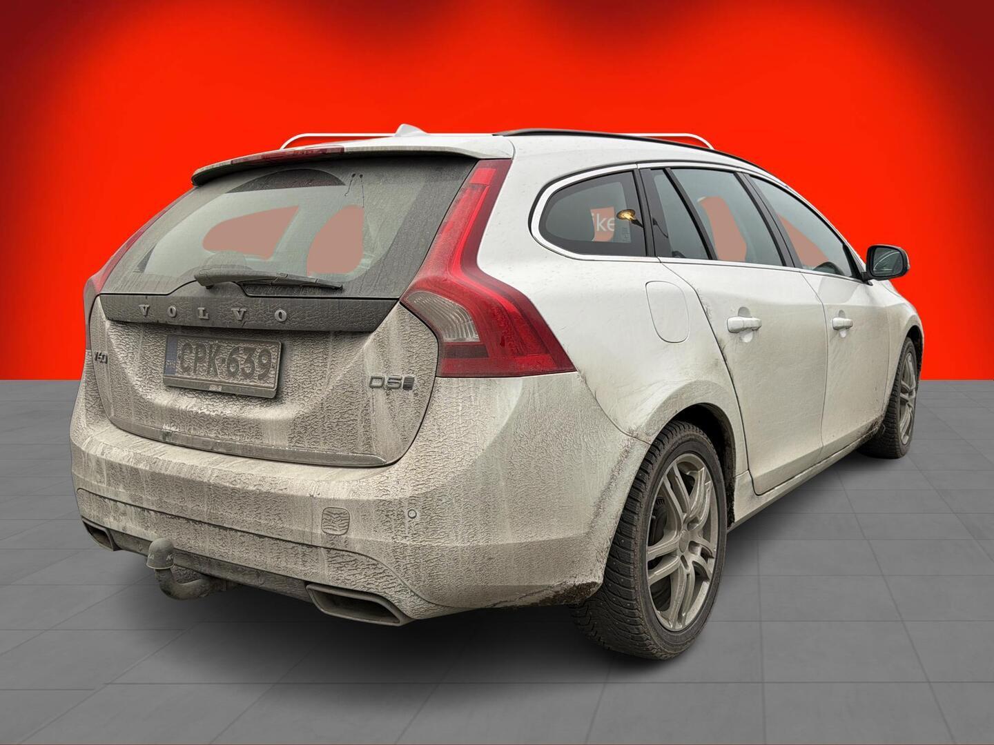 VOLVO V60 2017