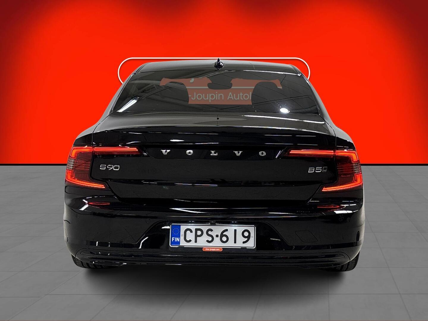 VOLVO S90 2022