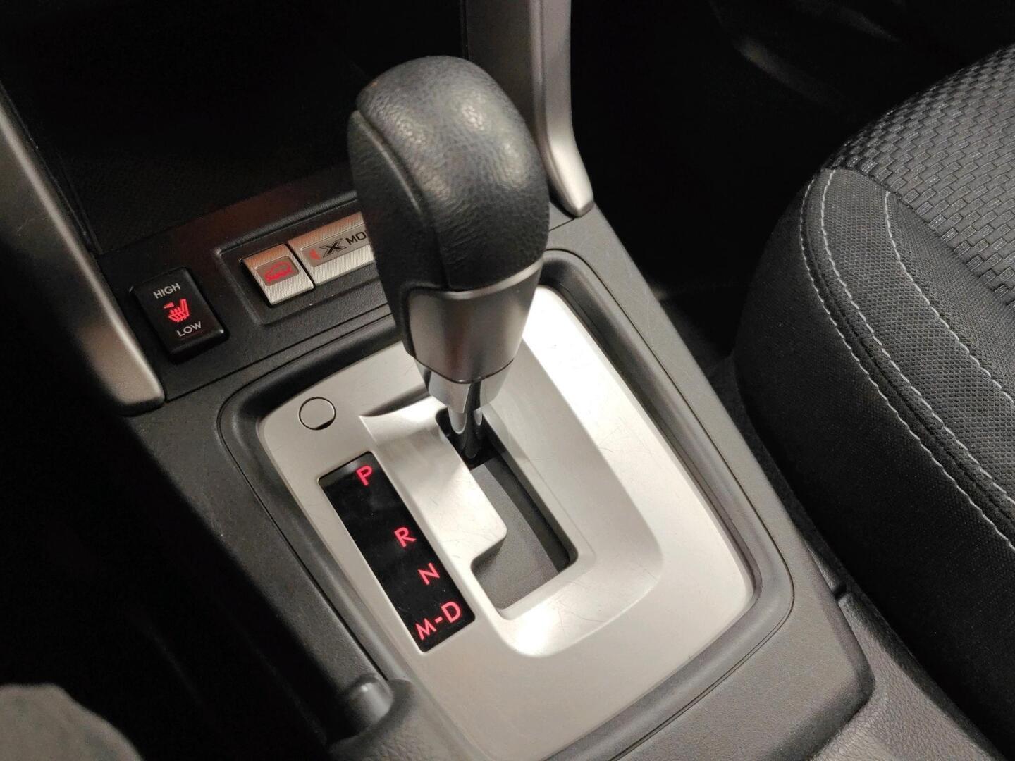 SUBARU Forester 2013