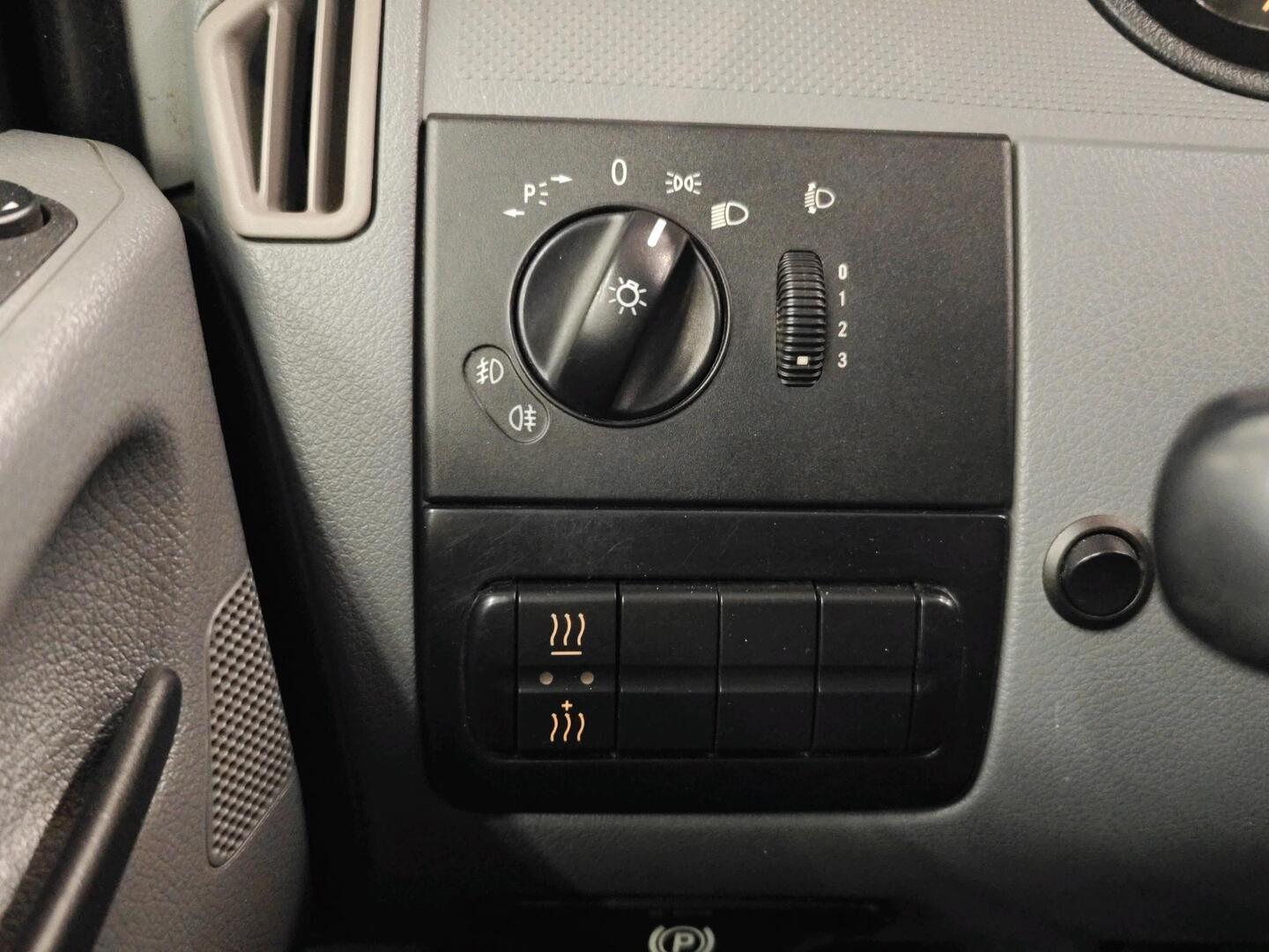 MERCEDES-BENZ Vito 2005