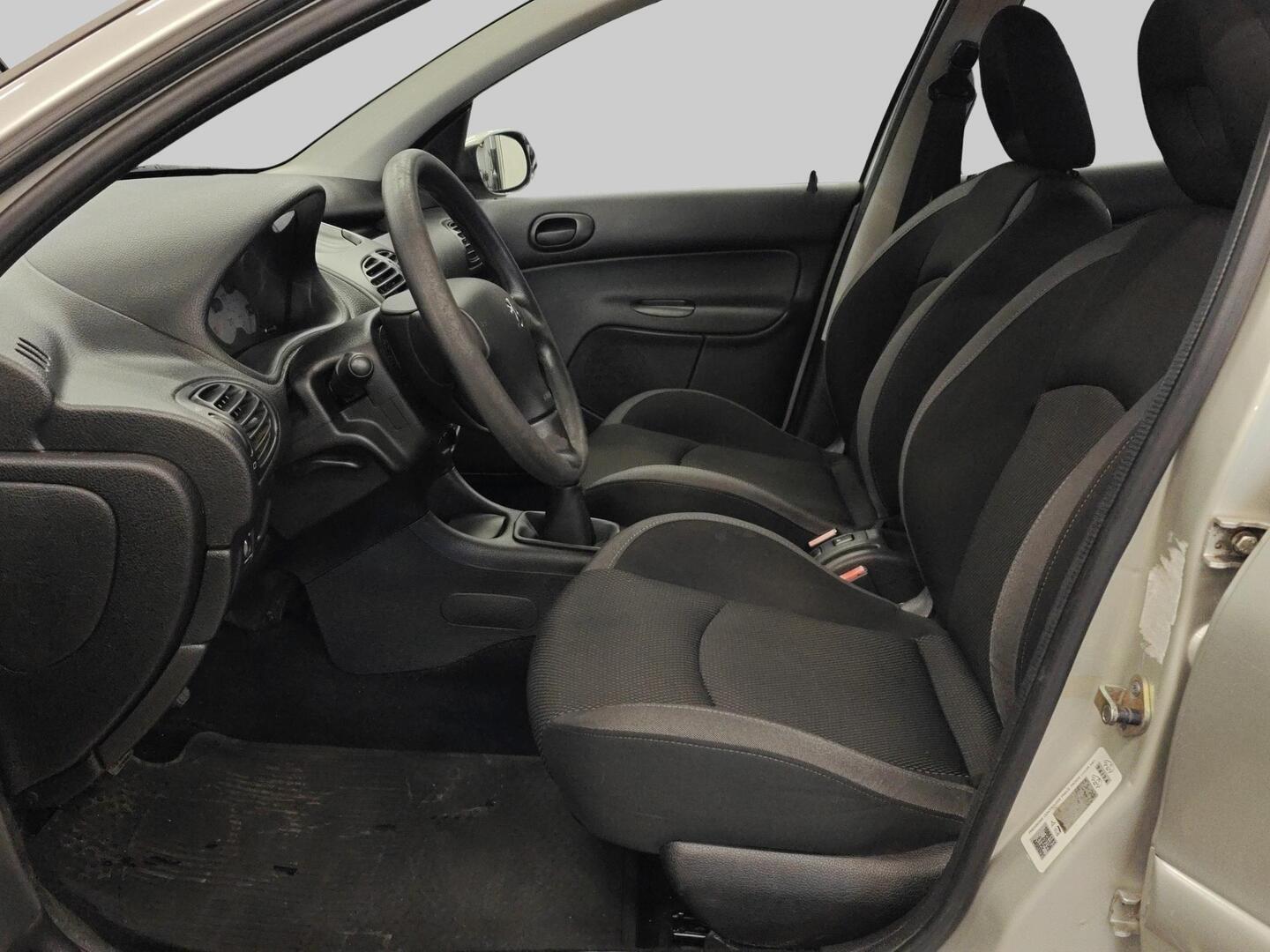 PEUGEOT 206 2006