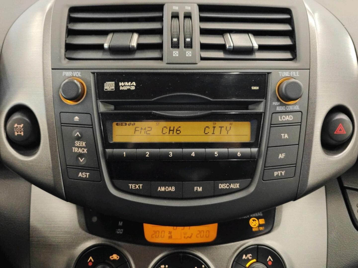 TOYOTA RAV4 2011