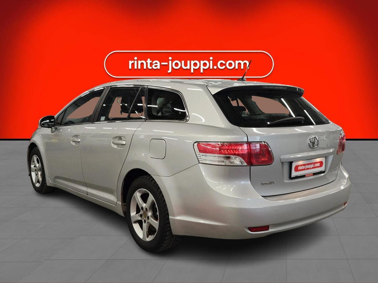 TOYOTA Avensis 2009