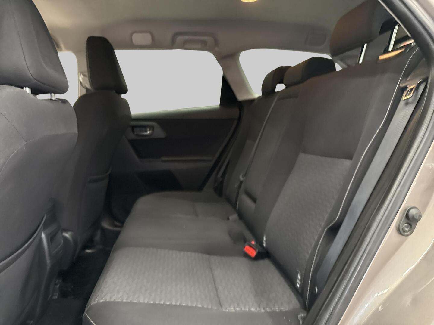 TOYOTA Auris 2015