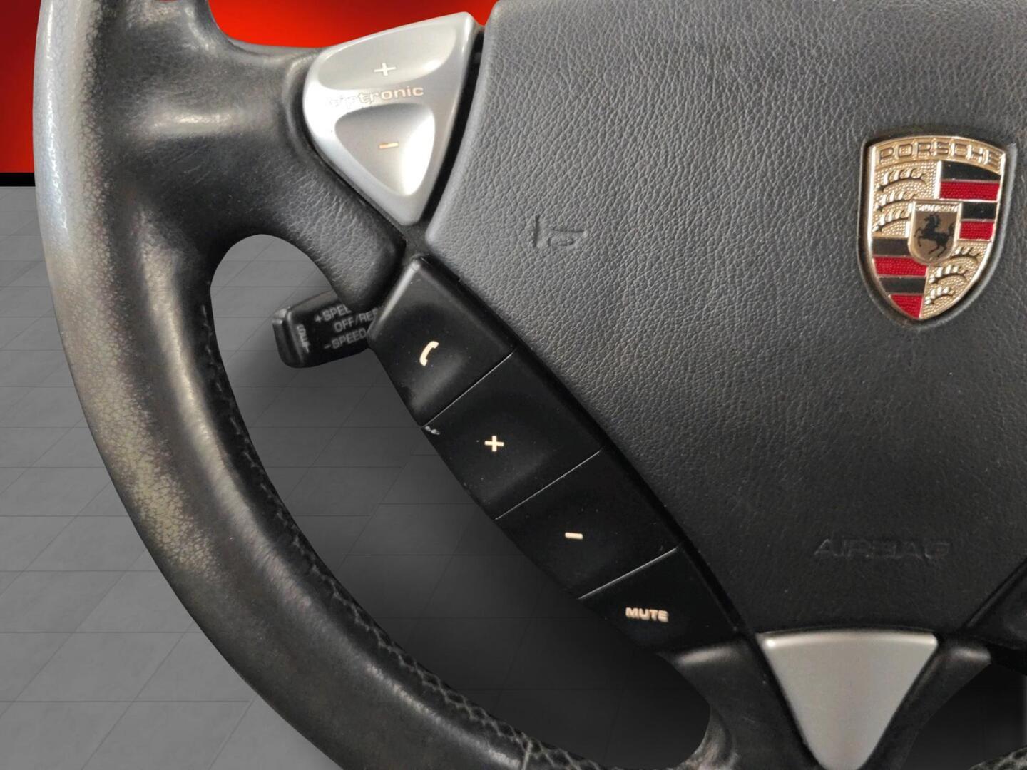 PORSCHE Cayenne 2010