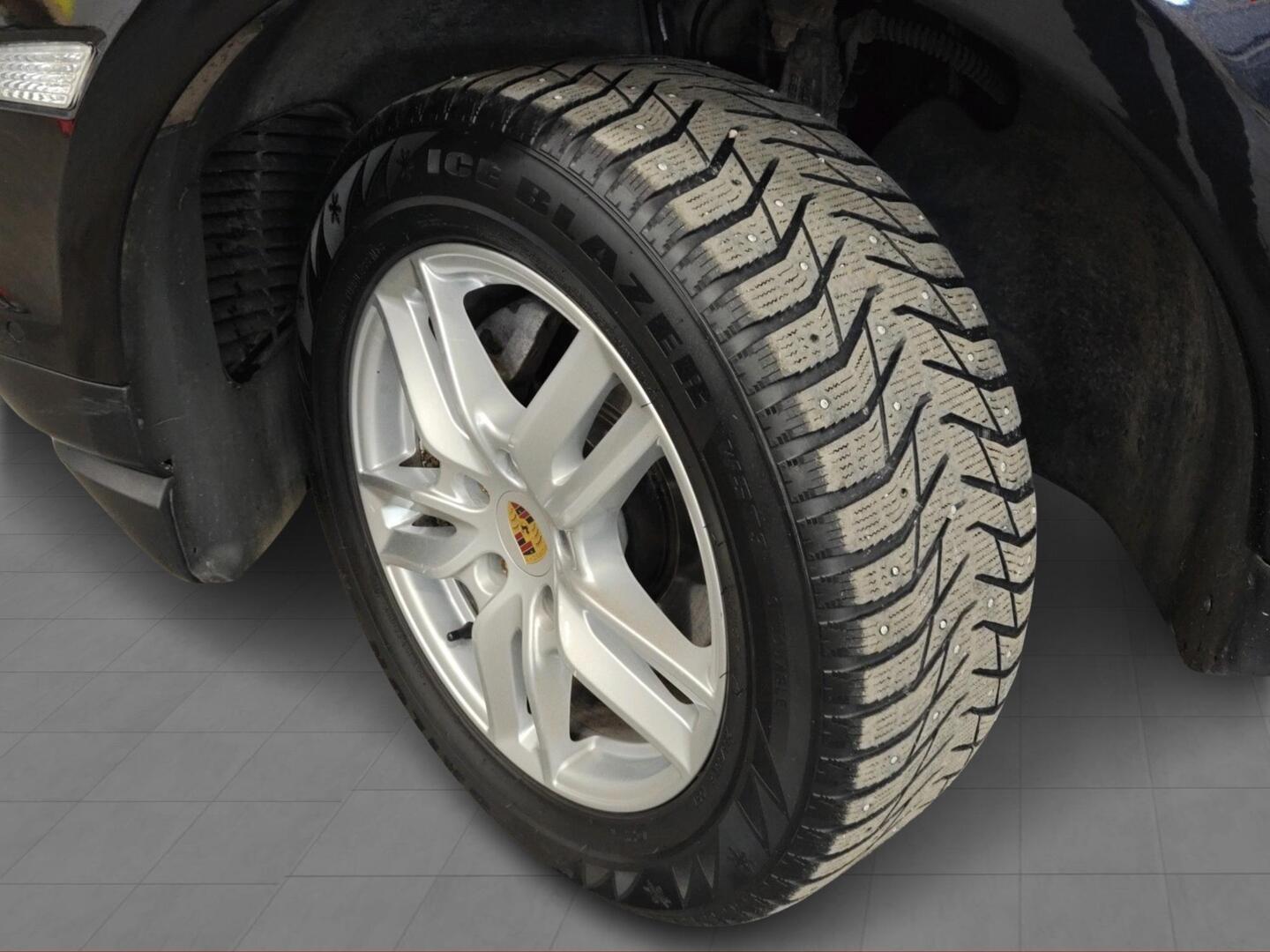 PORSCHE Cayenne 2010