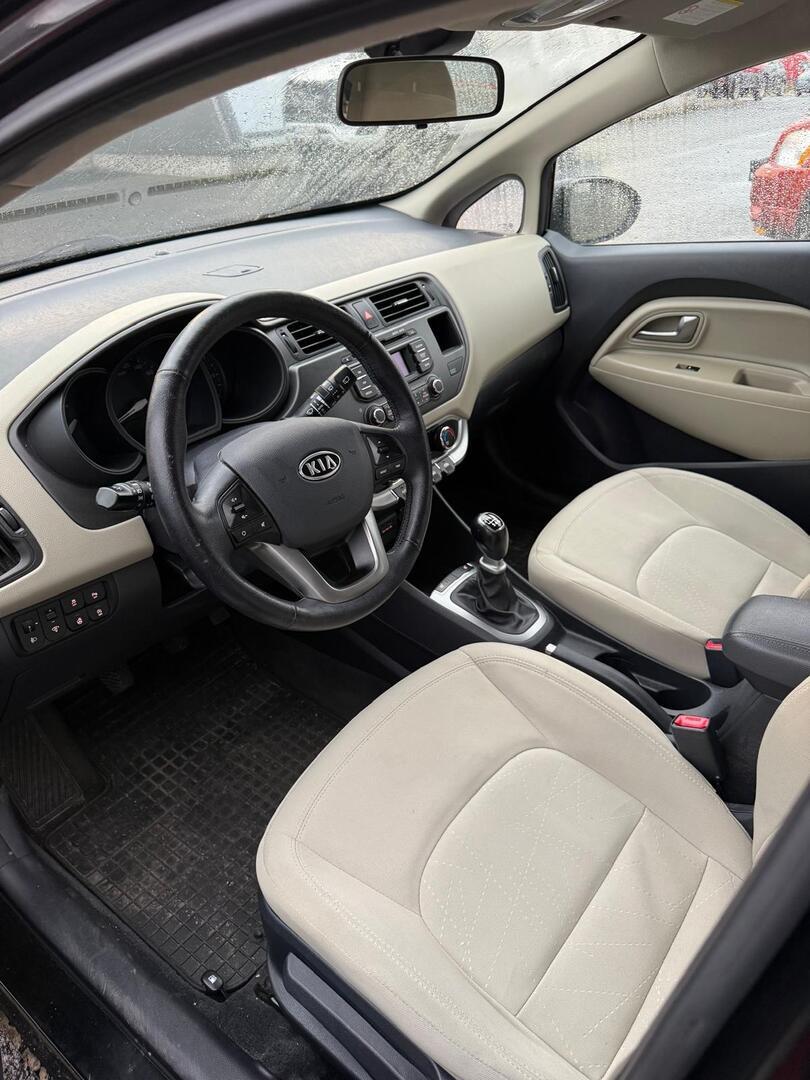KIA Rio 2012