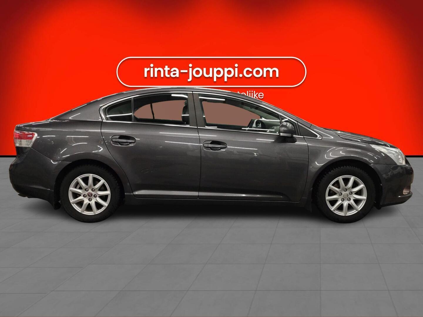 TOYOTA Avensis 2011