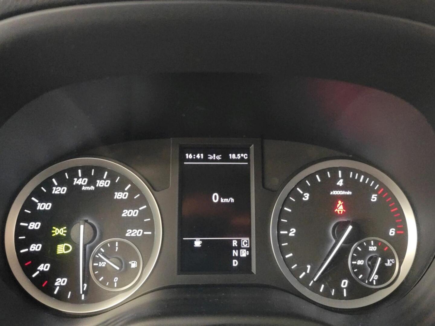 MERCEDES-BENZ Vito 2019